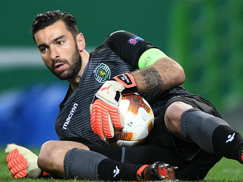  الحارس البرتغالي الدولي روي باتريسيو