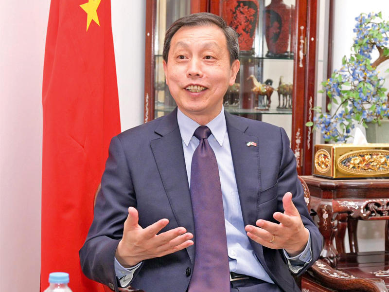 السفير الصيني لدى البلاد لي مينغ قانغ