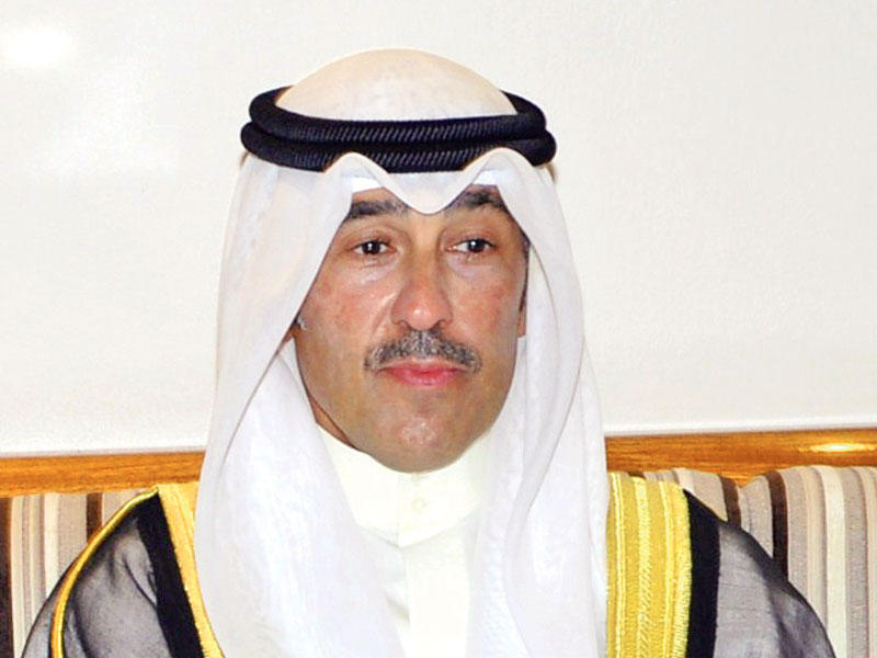 محافظ الأحمدي الشيخ فواز الخالد 