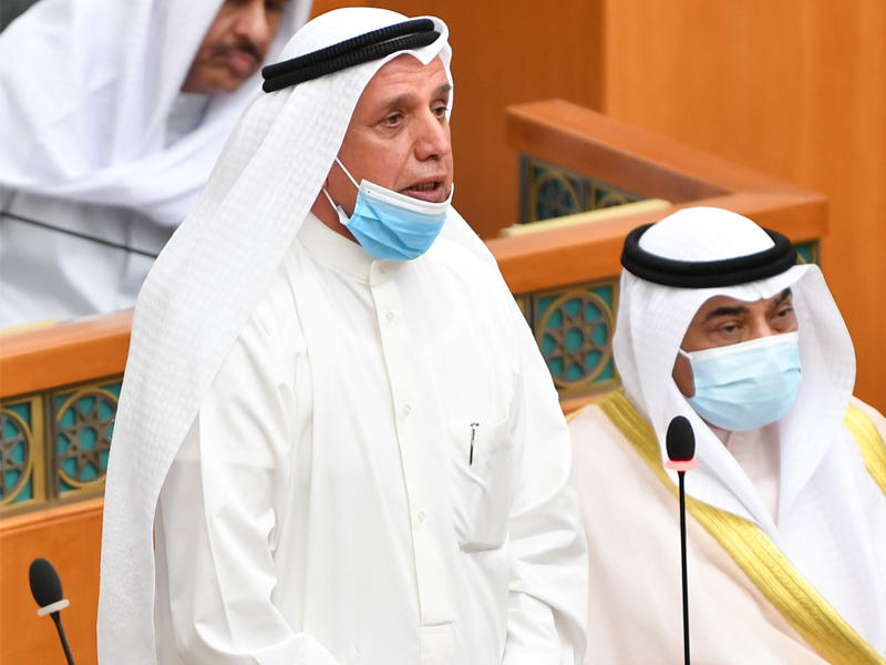  وزير العدل وزير الدولة لشؤون النزاهة عبدالله الرومي متحدثاً في جلسة سابقة