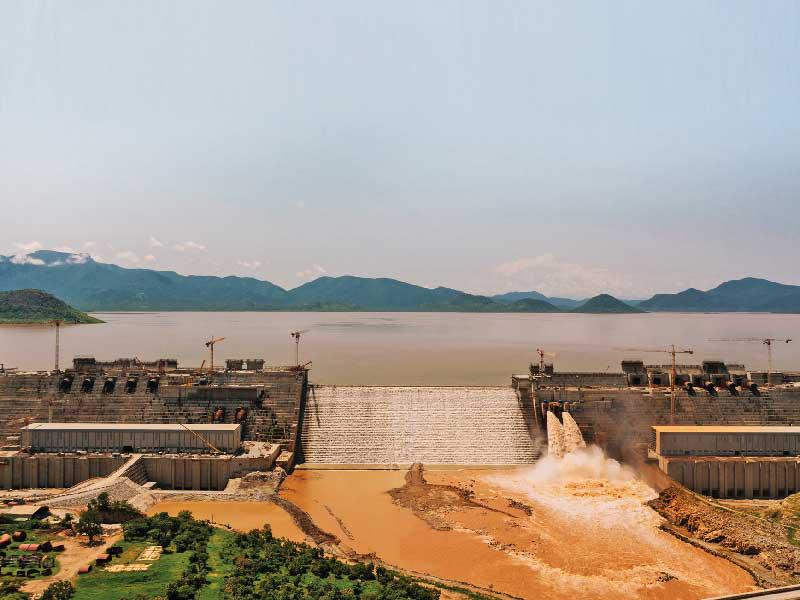 صورة نشرها رئيس الحكومة الإثيوبية لسد النهضة أمس