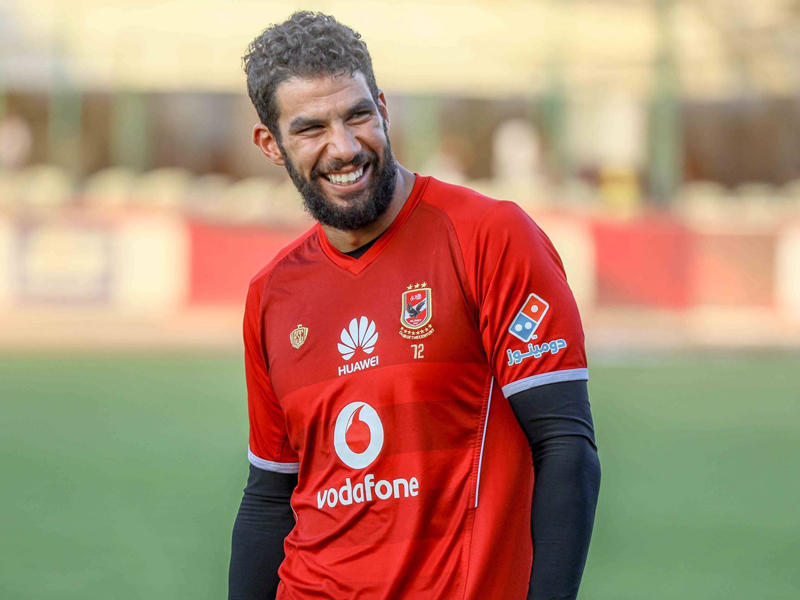 حارس مرمى فريق بيراميدز شريف إكرامي 