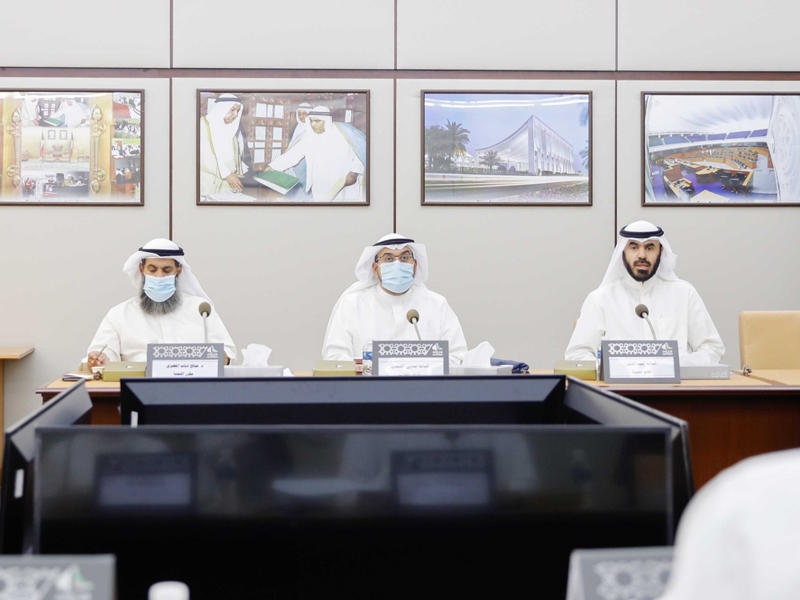 لجنة المرأة والأسرة