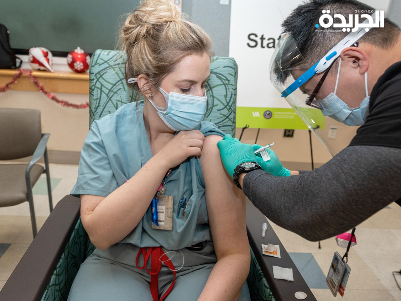 وزارة أميركية تفرض على موظفيها الصحيين تلقي لقاحات «كوفيد»