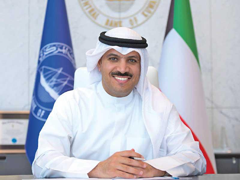  د. محمد الهاشل محافظ  بنك الكويت المركزي