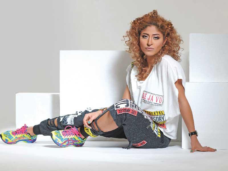 الفنانة شجون الهاجري