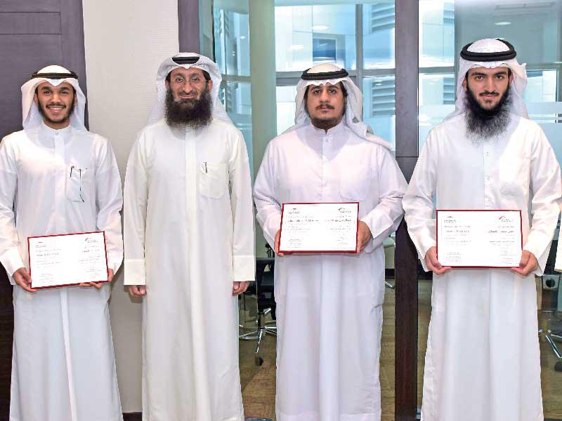 الكليب متوسطاً المشاركين في الدورة 