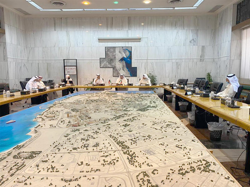 جانب من اجتماع لجنة الجهراء في المجلس البلدي