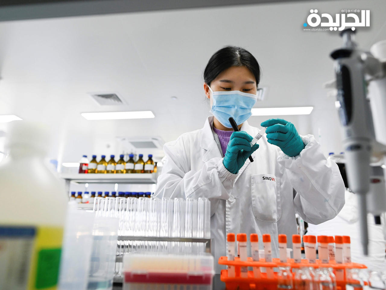 الصين تعتزم تقديم ملياري جرعة لقاح مضاد للعالم