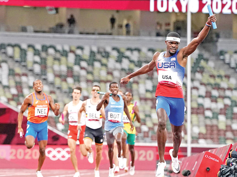 الأميركي راي بنجامين يحتفل بالفوز