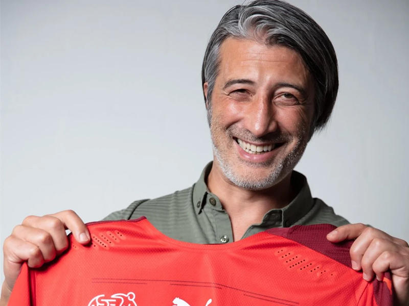  السويسري الدولي السابق مراد ياكين