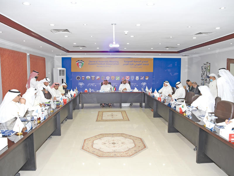 جانب من اجتماع الجمعية العمومية أمس الأول