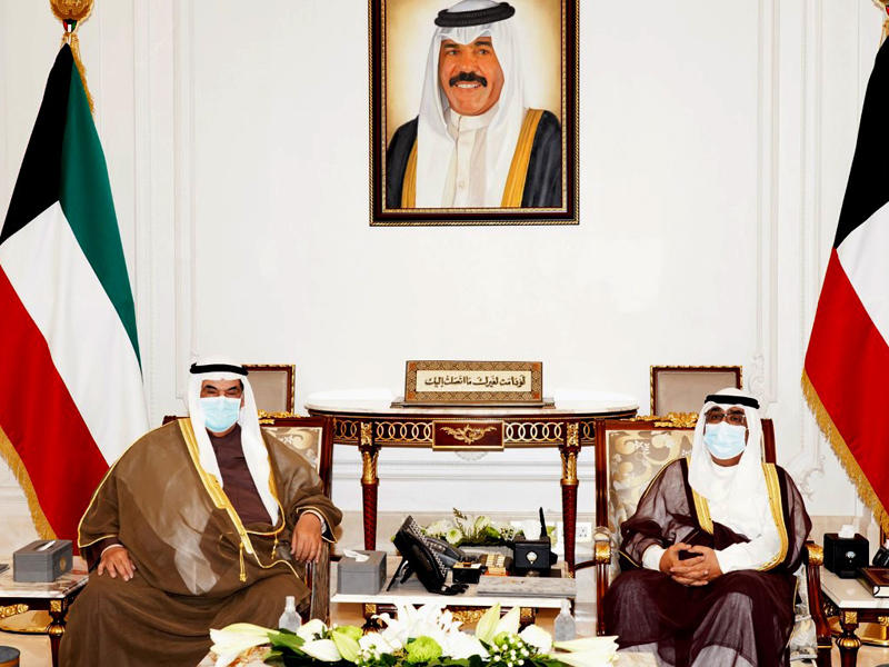  سمو ولي العهد، الشيخ مشعل الأحمد مستقبلاً سمو الشيخ ناصر المحمد أمس