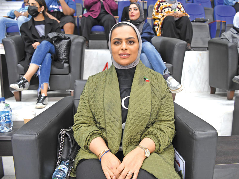رئيسة اللجنة النسائية في الاتحاد الكويتي لكرة اليد د. الجازي المونس