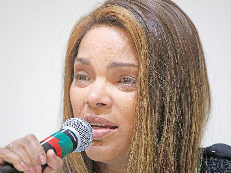 البرازيلية فلورديليس دوس سانتوس