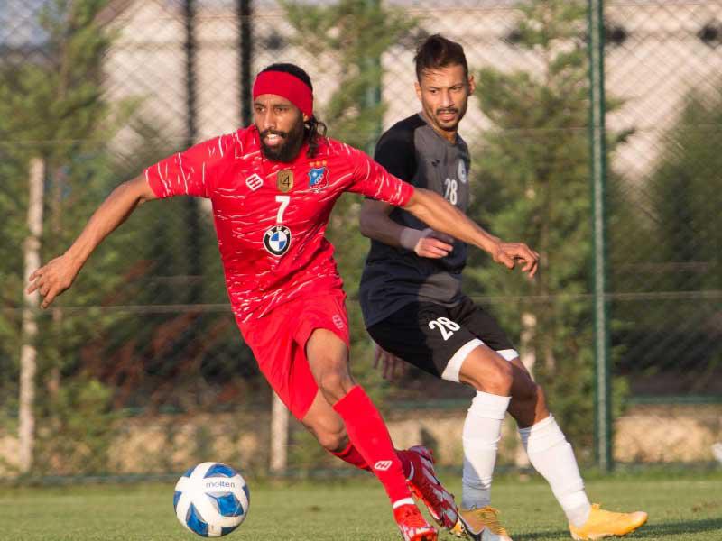 جانب من مباراة الكويت والمرخية