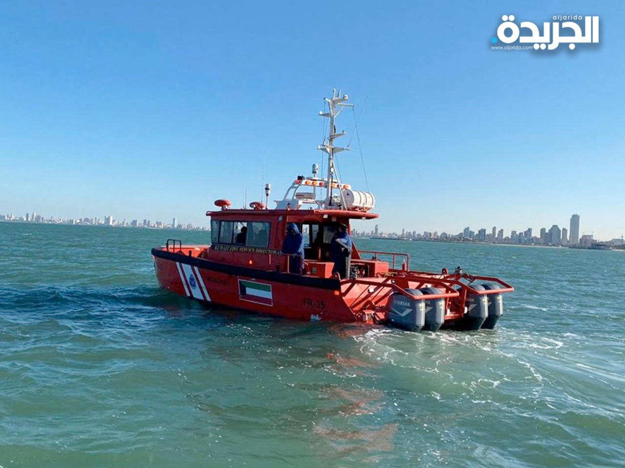 إنقاذ صياد انحشرت يده في «ونش» سفينة صيد