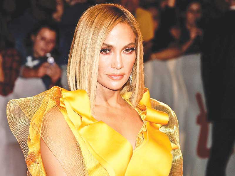 المغنية جنيفر لوبيز