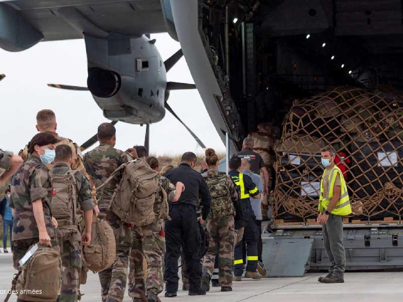 اجلاء الجنود الفرنسيين 