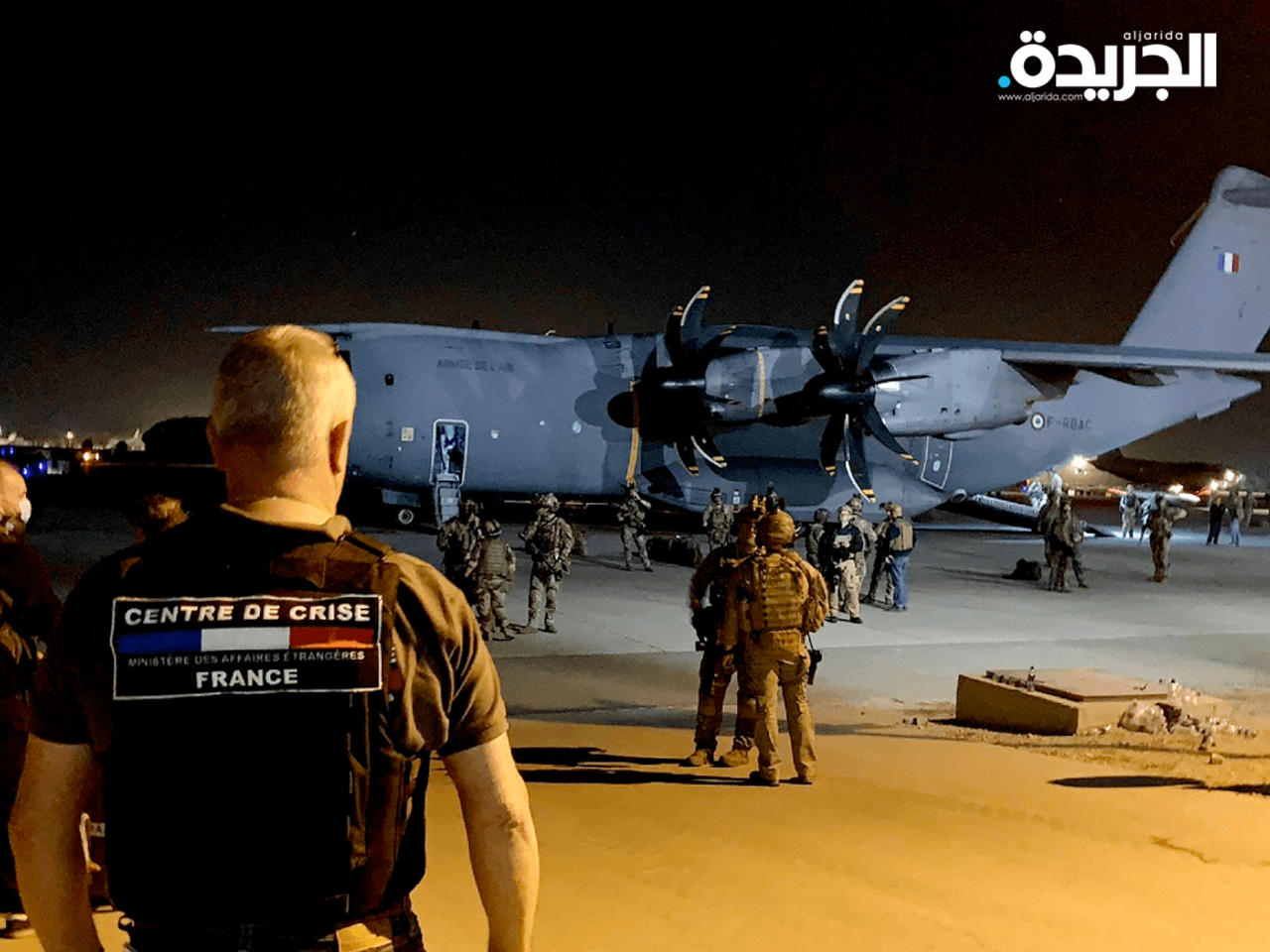 فرنسا أجلت 216 شخصاً بينهم 184 أفغانياً من كابول