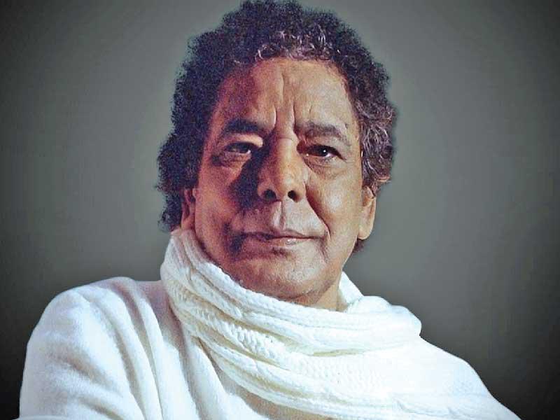 المطرب محمد منير 