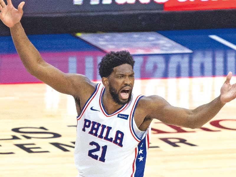 نجم فيلادلفيا سفنتي سيكسرز الكاميروني جويل إمبيد 