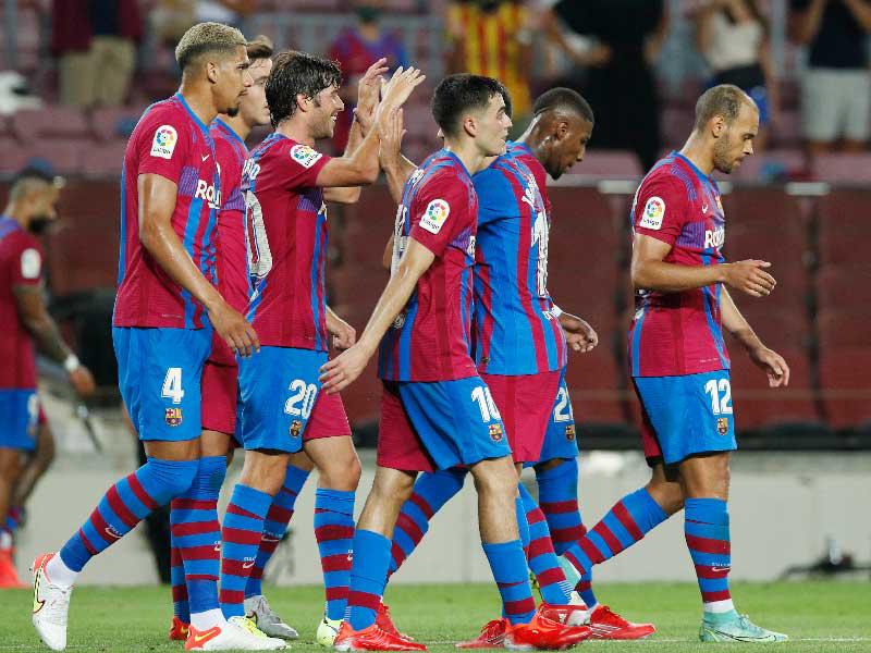 لاعبو نادي برشلونة