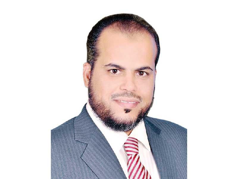  استشاري الأمراض الصدرية والعناية المركزة في مستشفى جابر الأحمد د. عبدالله المطيري