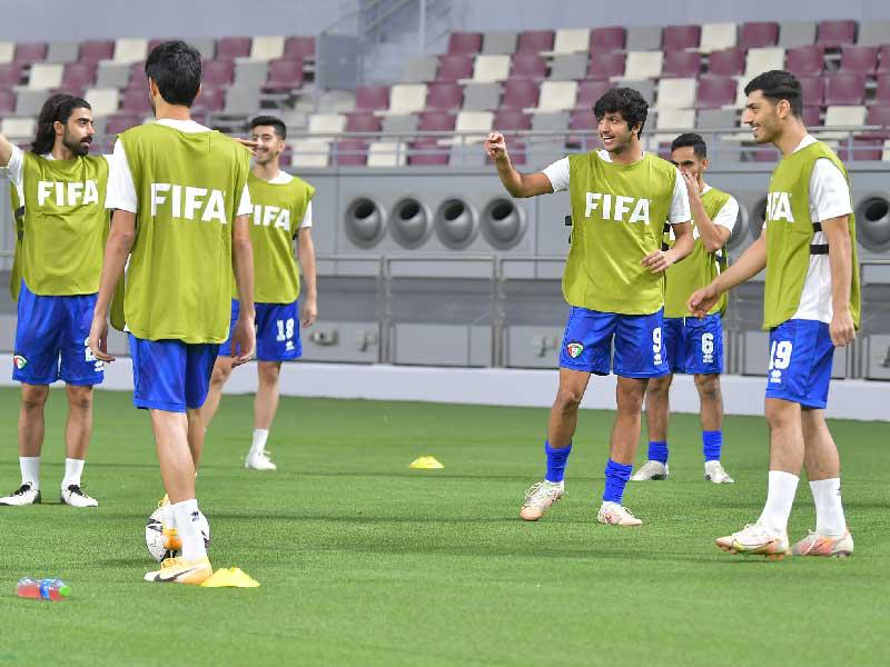 لاعبو المنتخب الأول في تدريب سابق