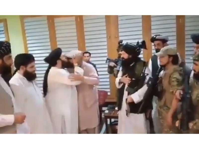 شقيق الرئيس الأفغاني يبايع «الإمارة» n