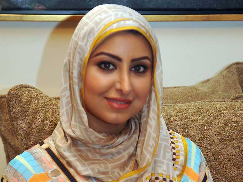 الكاتبة هديل الحساوي