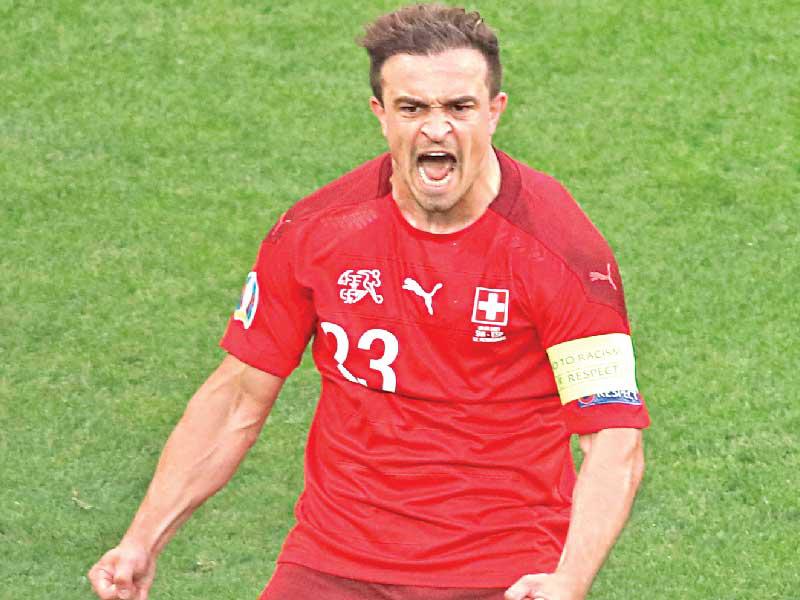 جناح ليفربول الإنكليزي، السويسري الدولي جيردان شاكيري