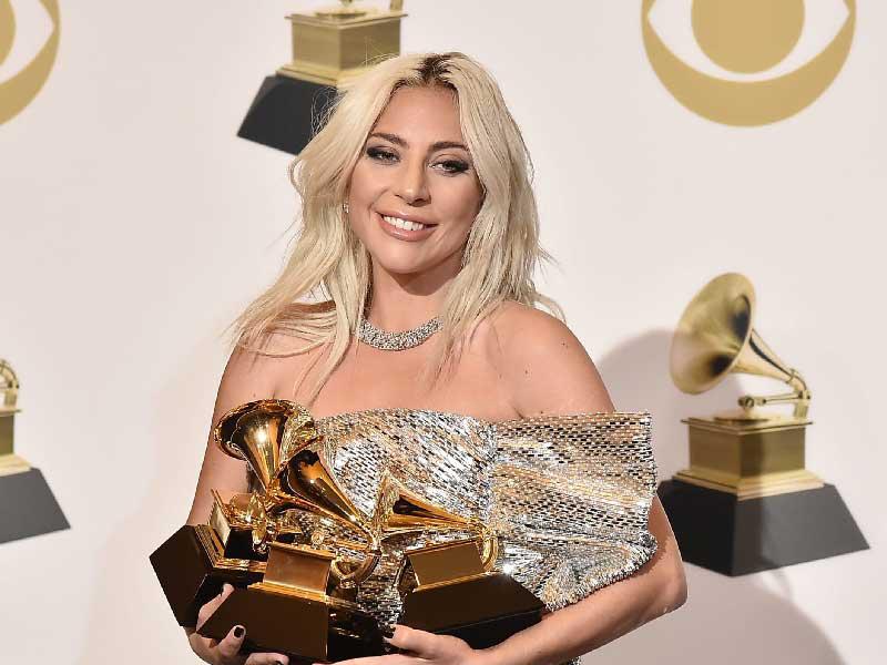 المغنية ليدي غاغا