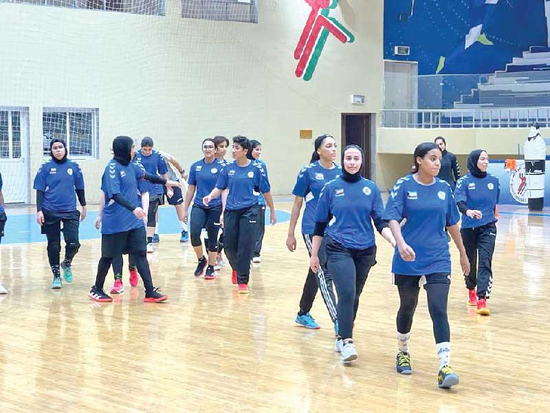 جانب من تدريب منتخب سيدات اليد 