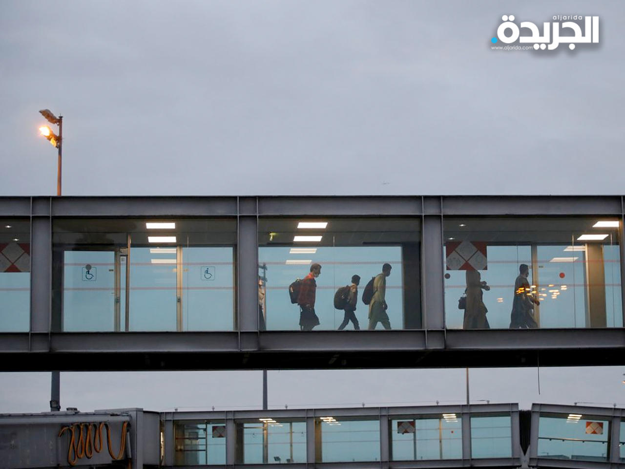 اعتقال أفغاني تم إجلاؤه إلى فرنسا