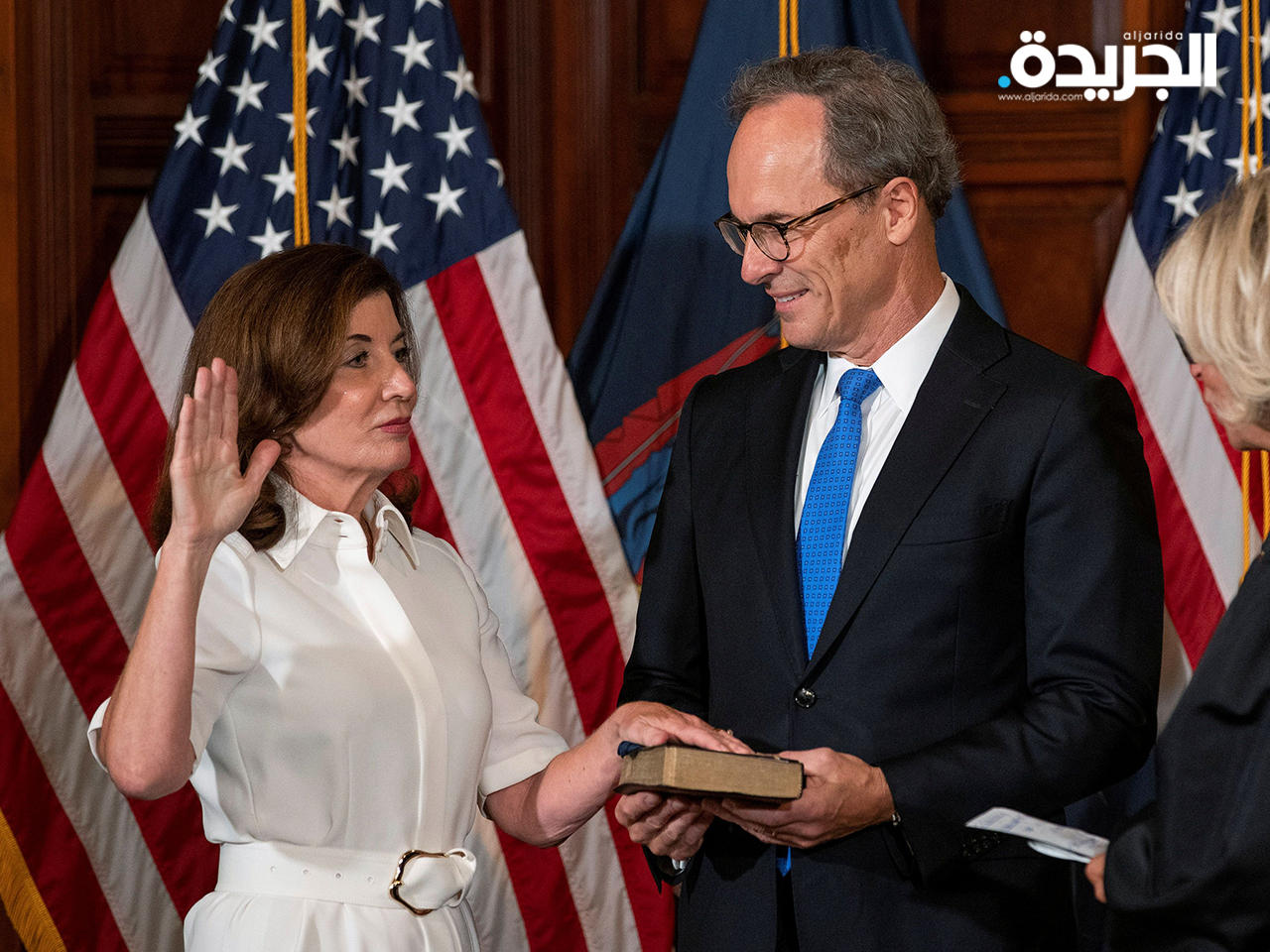كاثي هوكول تؤدي اليمين الدستورية حاكمة لولاية نيويورك