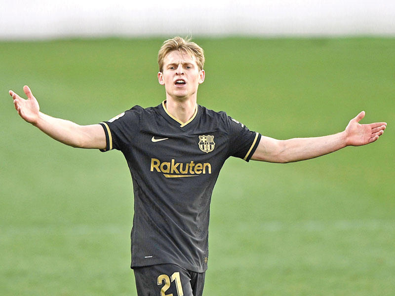 الهولندي فرينكي دي يونغ 