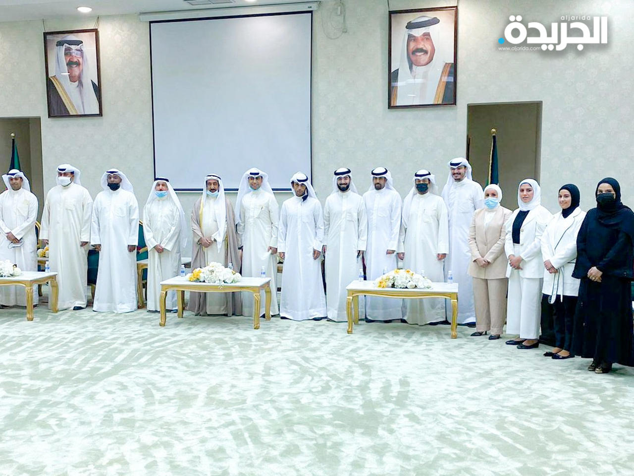 العجيل متوسطاً وكلاء النيابة بعد أداء اليمين القانونية