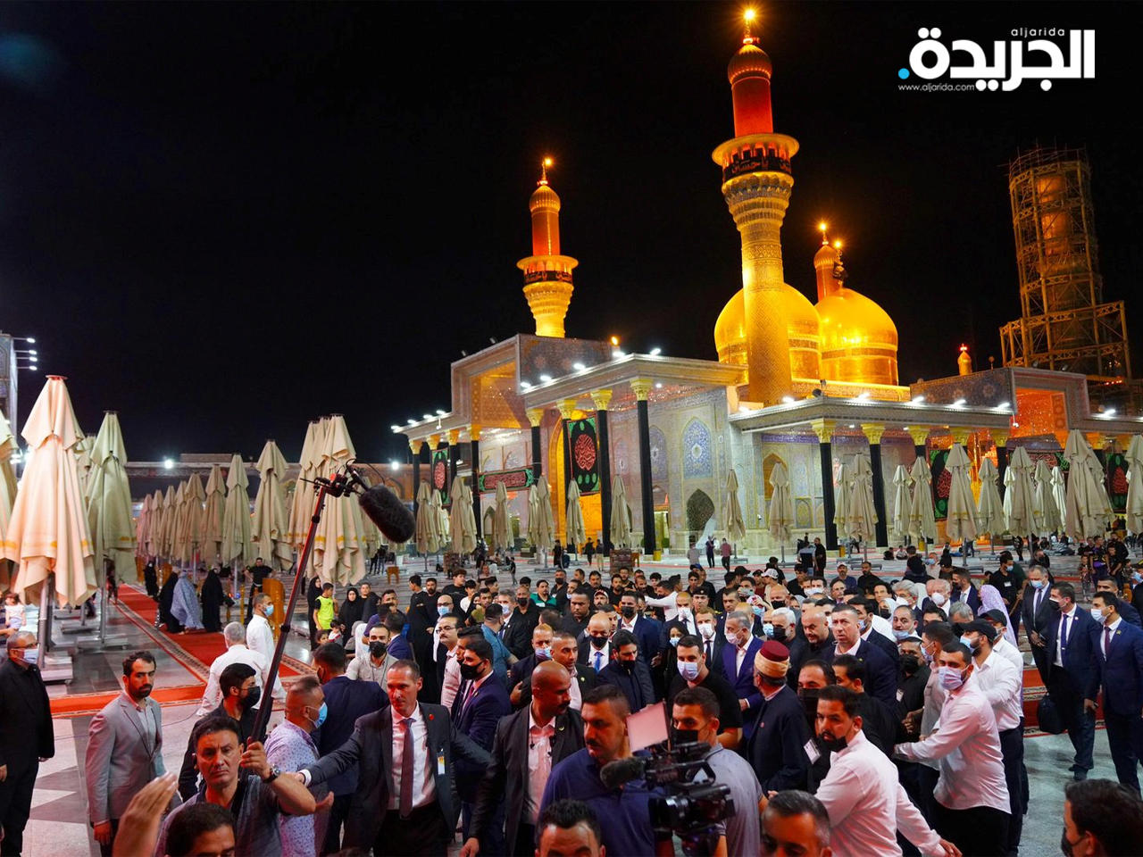 ماكرون يزور ضريح الإمامين الكاظم والجواد ببغداد