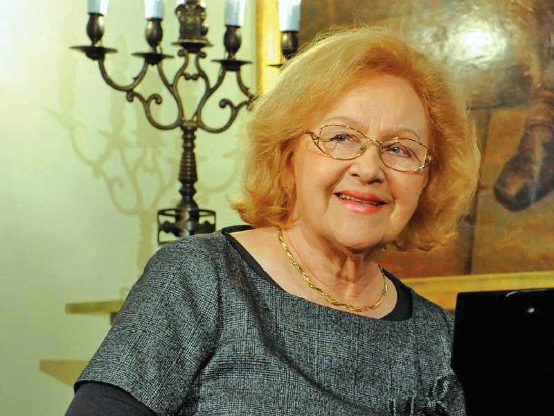 مغنية الأوبرا البولندية تيريزا زيليس