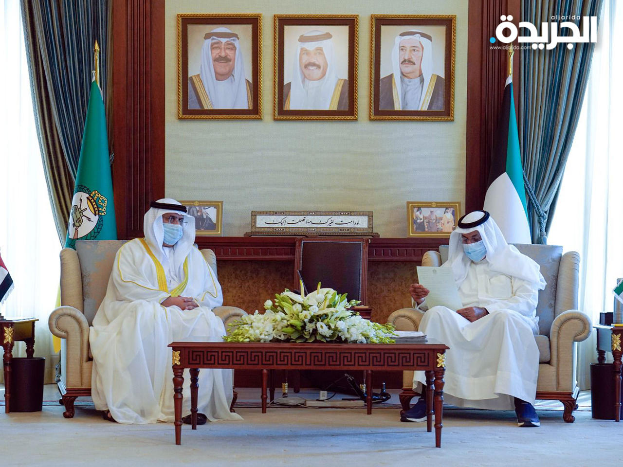 النواف يستقبل السفير الإماراتي لدى البلاد