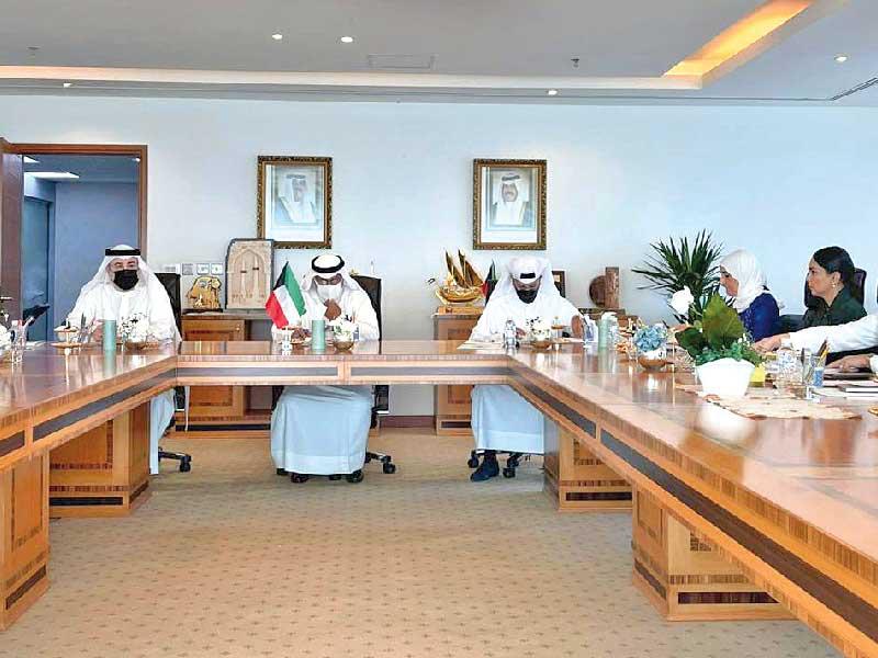 وزير النفط وزير التعليم العالي د. محمد الفارس مترئسا الاجتماع التنسيقي أمس