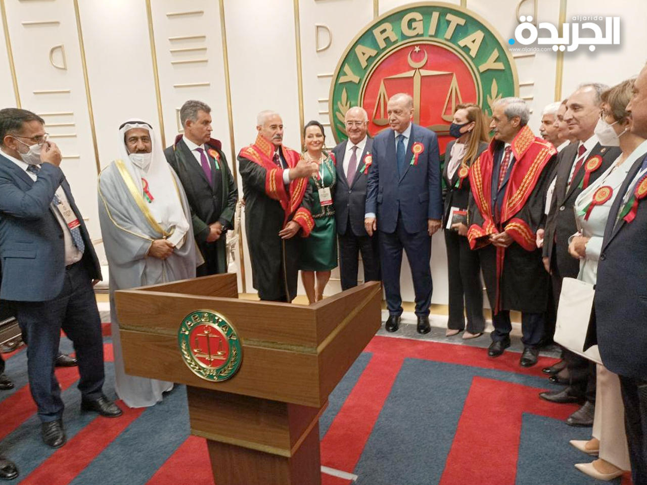 الرئيس التركي و رئيس المجلس الأعلى للقضاء الكويتي خلال افتتاح السنة القضائية التركية الجديدة