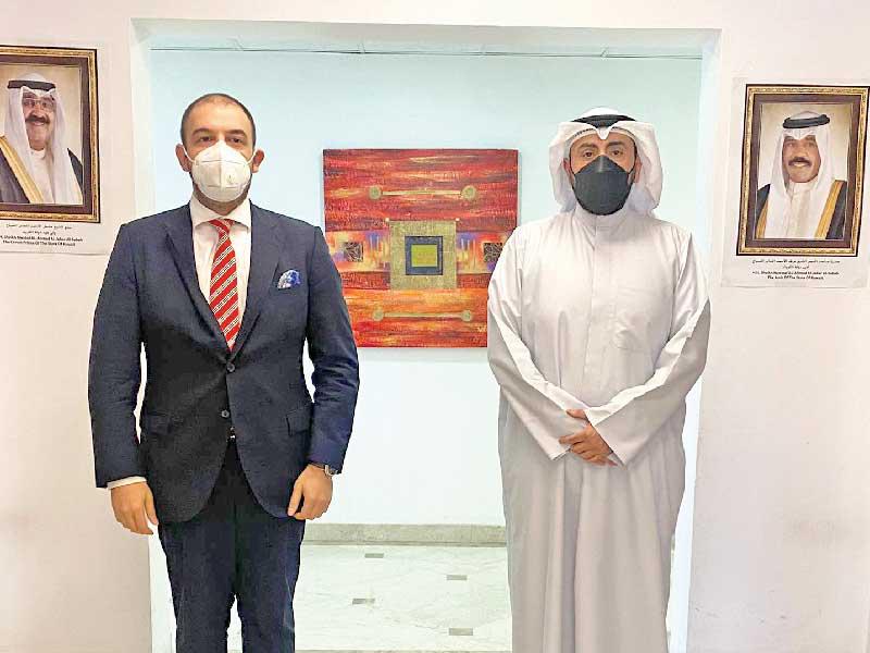 وزير الصحة الشيخ د. باسل الصباح مستقبلا سفير الاتحاد الأوروبي 