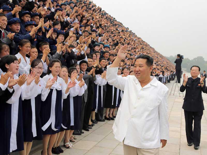 زعيم  كوريا الشمالية كيم جونغ أون 