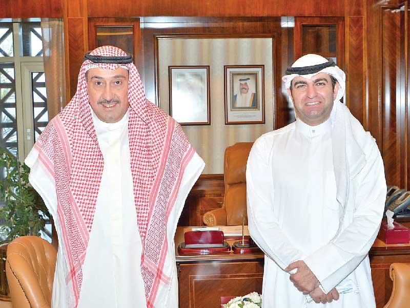 الشيخ فيصل الحمود مستقبلاً أبل أمس