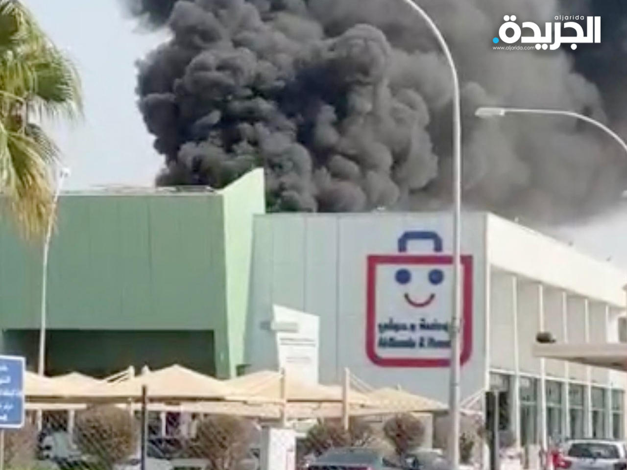 حريق مكينة تكييف في سطح جمعية الروضة