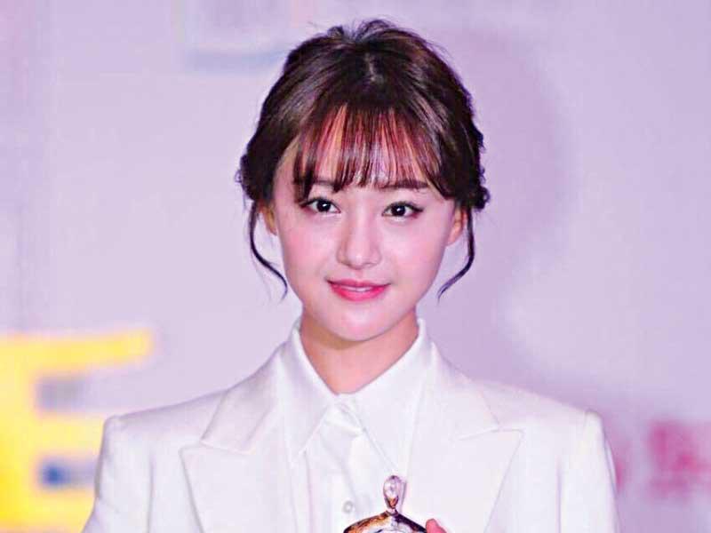 الممثلة شينغ شوانغ