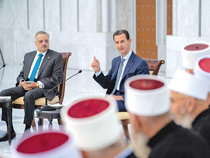 الرئيس السوري​ ​بشار الأسد​ مستقبلاً الوفد اللبناني أمس 