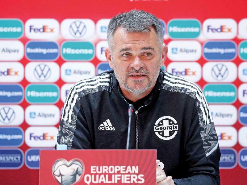 مدرب منتخب جورجيا  الفرنسي ويلي سانيول 